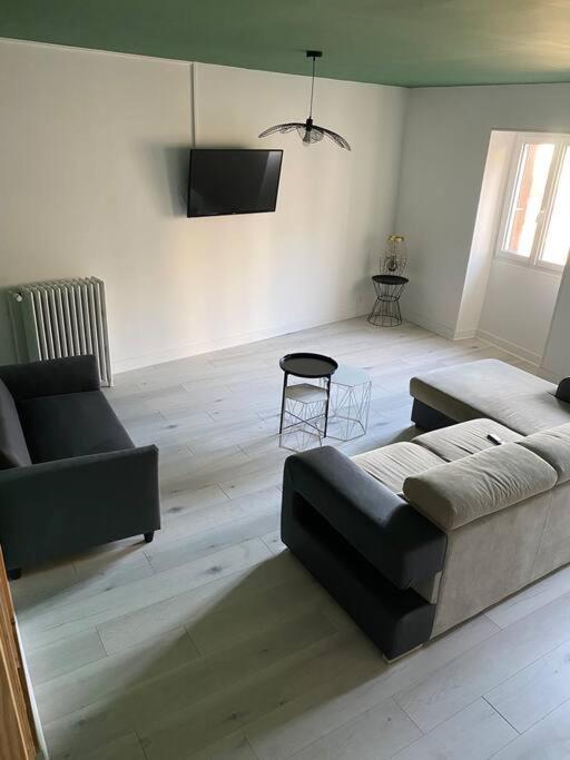 Villa Gite De Tom Et Mag Classe 3 * Clevacances Pontgibaud Exterior foto